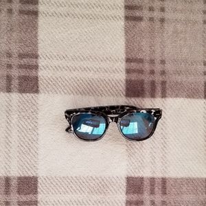 Wayfarer style blue lens sunglasses